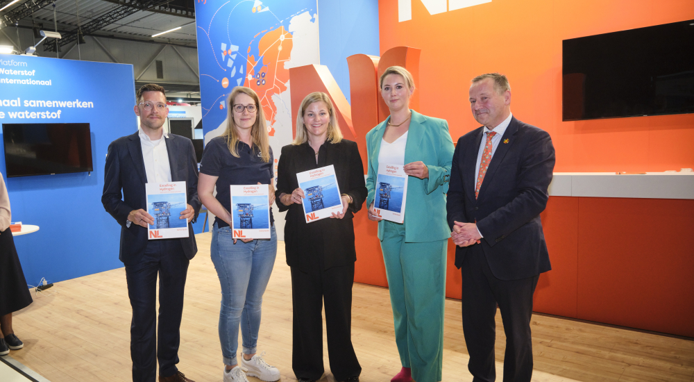 Overhandiging waterstofgids 2024