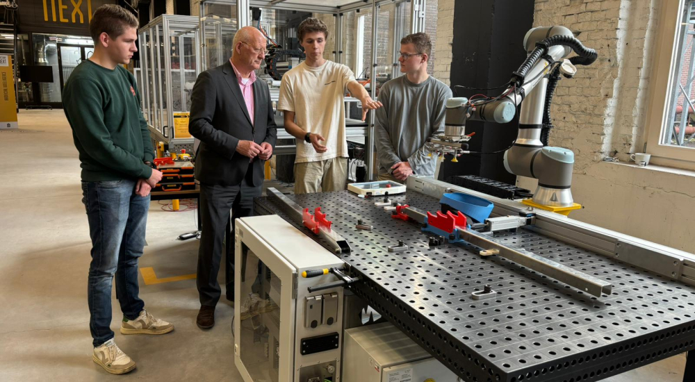 Theo bij onderwijs in Oost