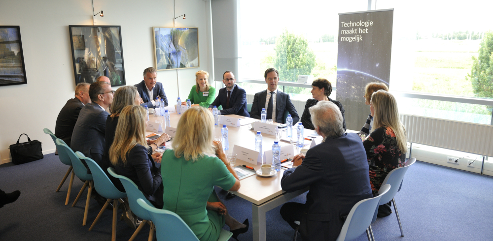 Aan tafel bij Promolding