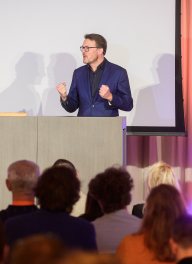 Constantijn bij AI Jaarevent