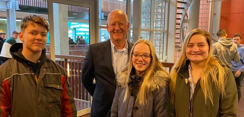 Theo met Daltion studenten